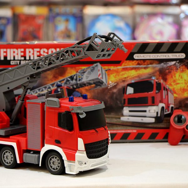 کامیون آتش نشانی کنترلی یا ماشین امدادی